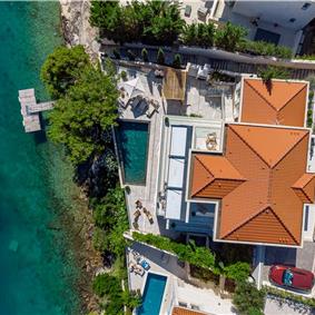 4 Bedroom Villa with Pool, Sumartin, sleeps 8